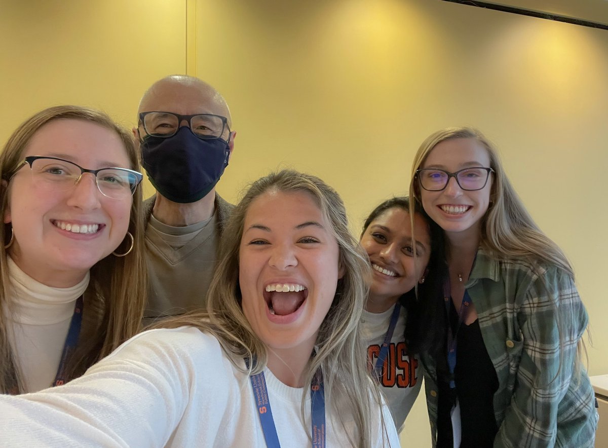 hannahklaass's tweet photo. meet & greet with @JTsao998 👏🏻@NewhouseSU https://t.co/YefV8GS6U2
