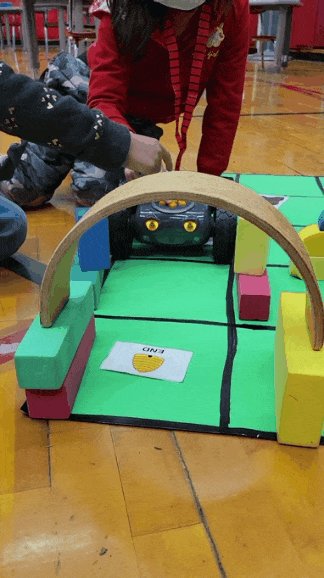 mrs_reitzs_room's tweet image. Your reminder that things don&apos;t always go as planned and that&apos;s OK! 

Kindergarteners at @BelleShermanES are learning that an important part of computer science is tinkering, debugging and always persevering! 

@Rsststboces @ICSDEdTech @IthacaNYSchools @TerrapinBots