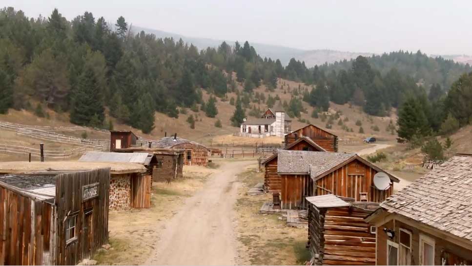 Welcome back to Gunslinger Gulch!
The #GhostTownTerror begins NOW on Travel Channel!