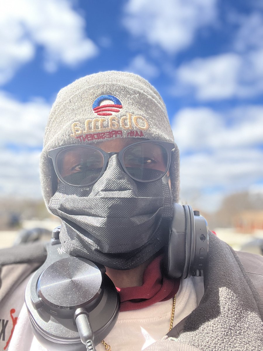 Jinfinityguy's tweet image. Enjoying my day at the theater!