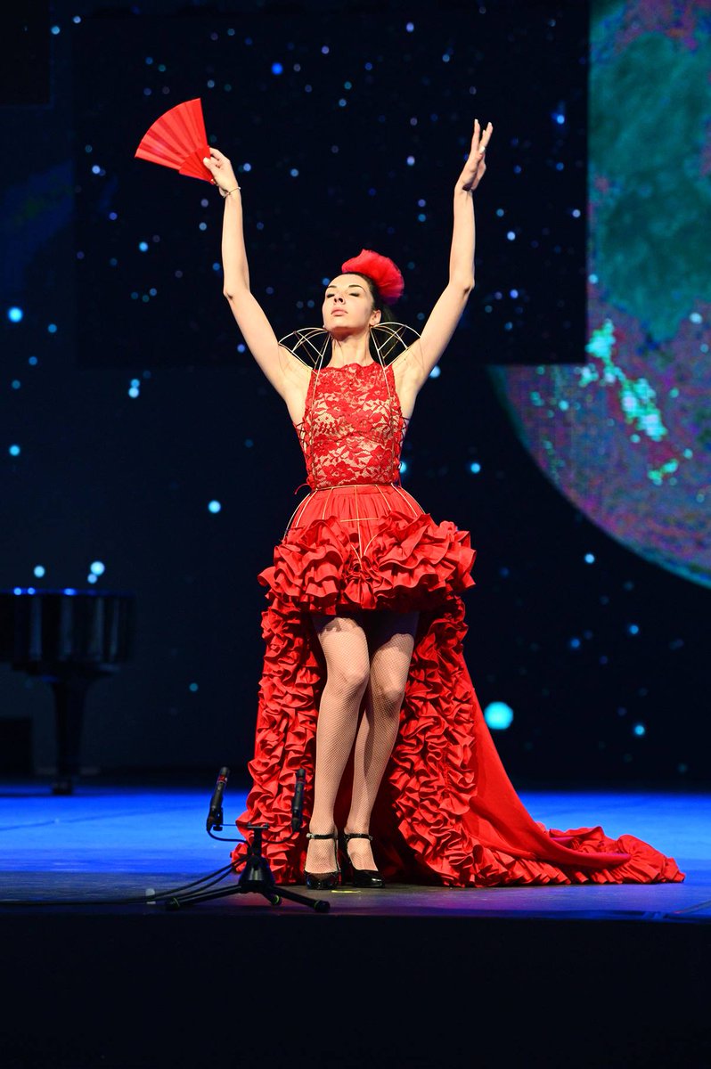 uart_official's tweet image. Në edicionin e 18-të të Festivalit “Marie Kraja”, atelieri "Tekstil &amp;amp; Modë", si pjesë e aktivitetit organizoi një sfilatë me veshje të frymëzuara nga personazhe të kryeveprave botërore operistike. 

Projekti u kurua nga Prof. Najada Hamza. 

#UART #FAB #TKOB #MarieKraja