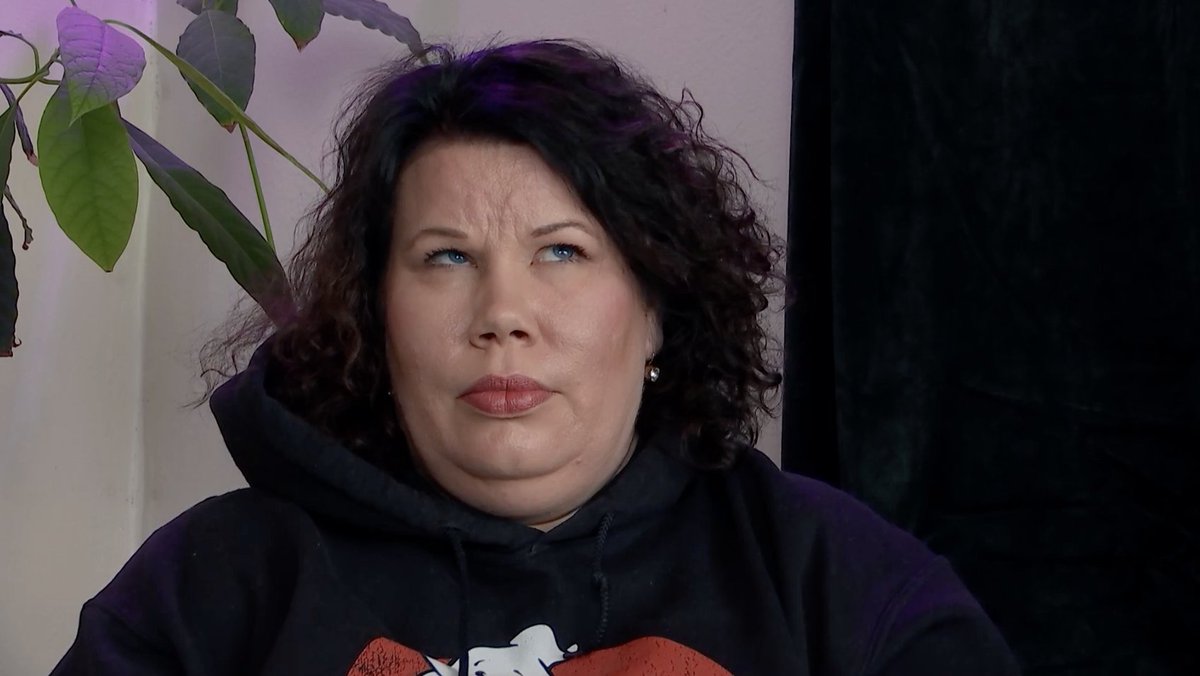 SohvaperunatTV's tweet photo. ”Lähetään printtaa massii...” aiheuttaa tämän reaktion. 😂 #diili #sohvaperunat https://t.co/dYLM3grK7x