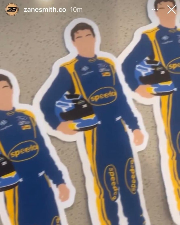 DesignsBySydney's tweet photo. Buy a Zane Smith Media Day Minimalist Sticker today! And I’ll throw in one of his 2022 win stickers FREE! You don’t even add it to your cart! 

#customstickerset #minamiliststickers #shopsmallfirst #womanownedbusiness #shopsmallshoplocal #handmadewithlove #handmade #customsticker https://t.co/iXNgkVKsVO
