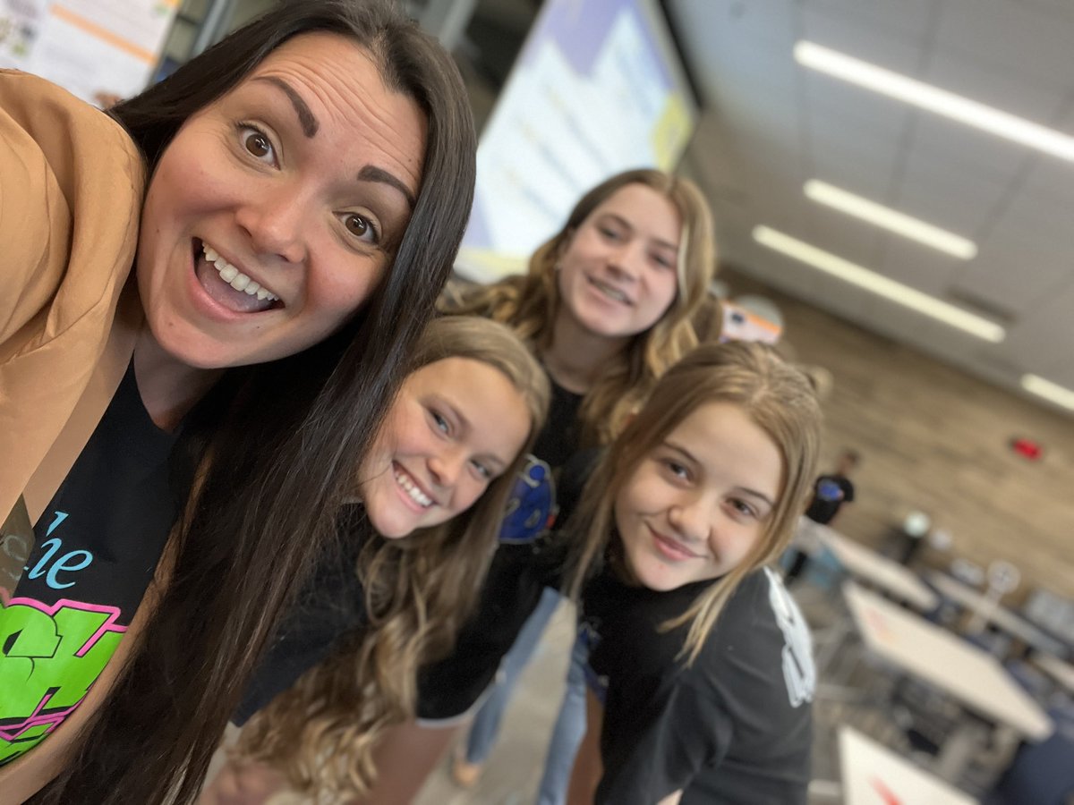 GinaInTech's tweet photo. #TheyFillMyBucket @gcisdAVID @GCISD @HeritageMSAVID @HeritageBroncos @GCISDigital https://t.co/XnrZo6bIxH