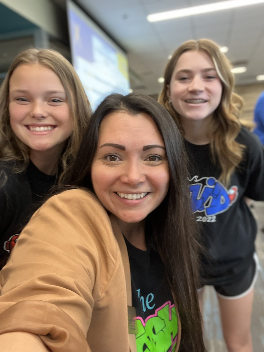 GinaInTech's tweet photo. #TheyFillMyBucket @gcisdAVID @GCISD @HeritageMSAVID @HeritageBroncos @GCISDigital https://t.co/V6ISjI3iqW