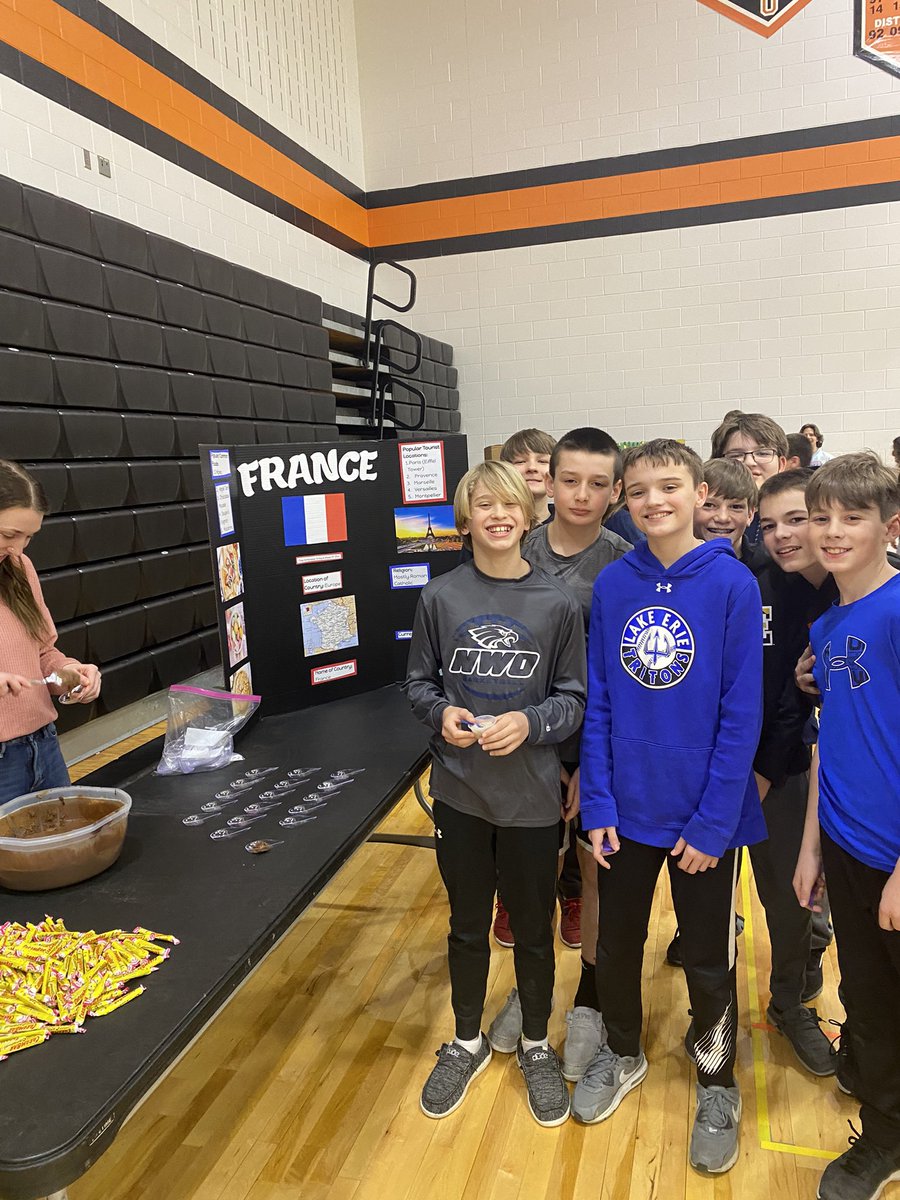 OtsegoFCS's tweet photo. Our #GlobalFoodFest was a success! Amazing food, great discussions, and super guests! #OtsegoFCS #OtsegoKnights #PentaPride https://t.co/u0BiMLCsnp