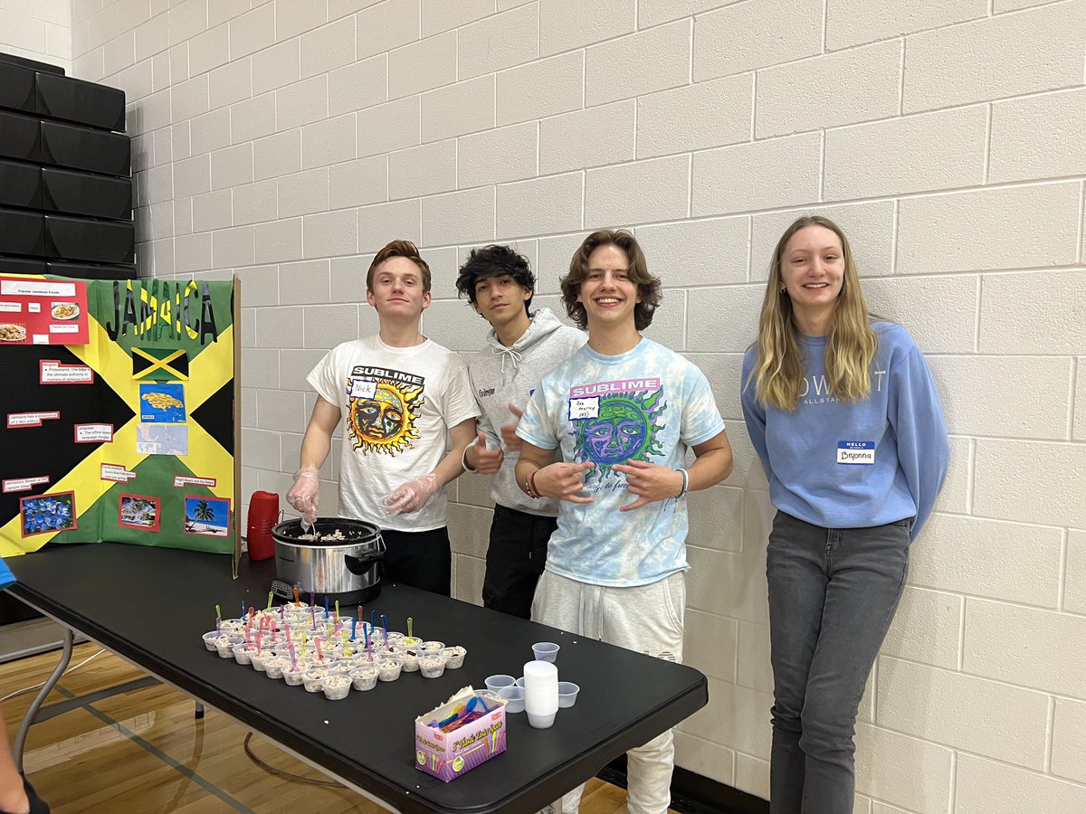 OtsegoFCS's tweet photo. Our #GlobalFoodFest was a success! Amazing food, great discussions, and super guests! #OtsegoFCS #OtsegoKnights #PentaPride https://t.co/u0BiMLCsnp