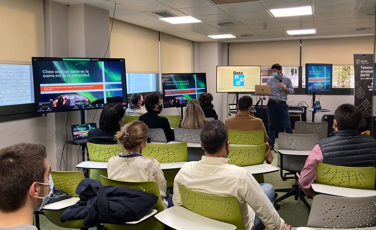 GenDSchool's tweet photo. El pasado miércoles fue el primer #Dataontherocks, una iniciativa conjunta entre @garajedeideas y @GenDSchool
Para este primer encuentro queríamos arrancar con un ponente de excepción, y no podía ser otro que @pablofb Senior manager en PwC Tax and Legal.
#gend #privacidad #tax https://t.co/C1yef3wP06