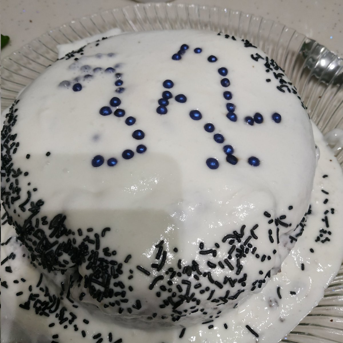 ben sadece pasta yapmak istemistim ama belli ki krem santi pek istemiyor