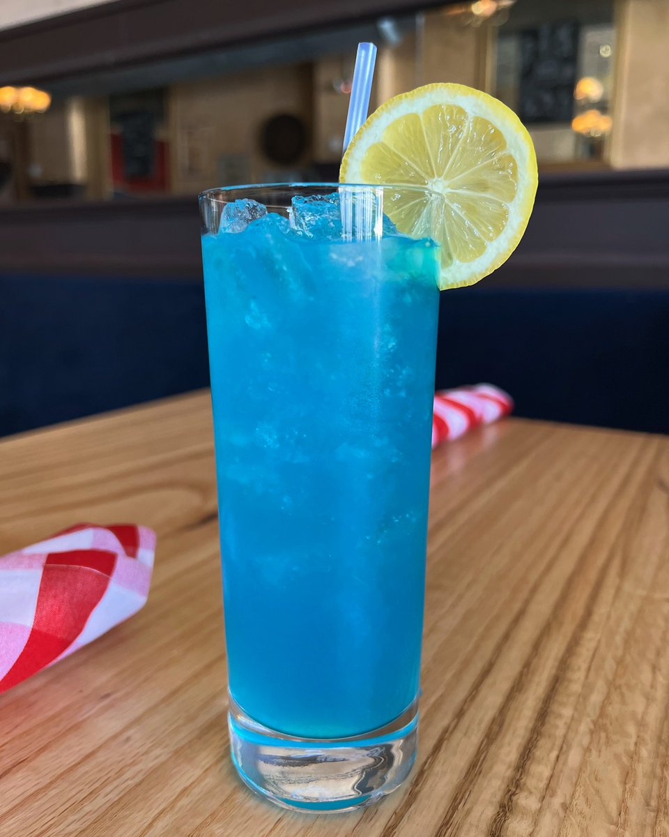 nichefoodgroup's tweet image. "Ade for Aid”

Chopin polish vodka
Fresh squeezed lemon
Raw sugar simple 
Blue curaçao 

ALL proceeds for this specialty drink will be donated to @WCKitchen 

Available at @BowoodByNiche @brasserieSTL @KitchenBarSTL and @PastariaSTL for a limited time.