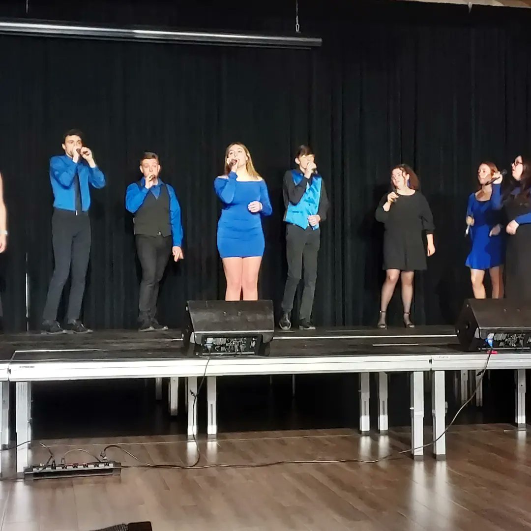 OFHS Choir tweet media