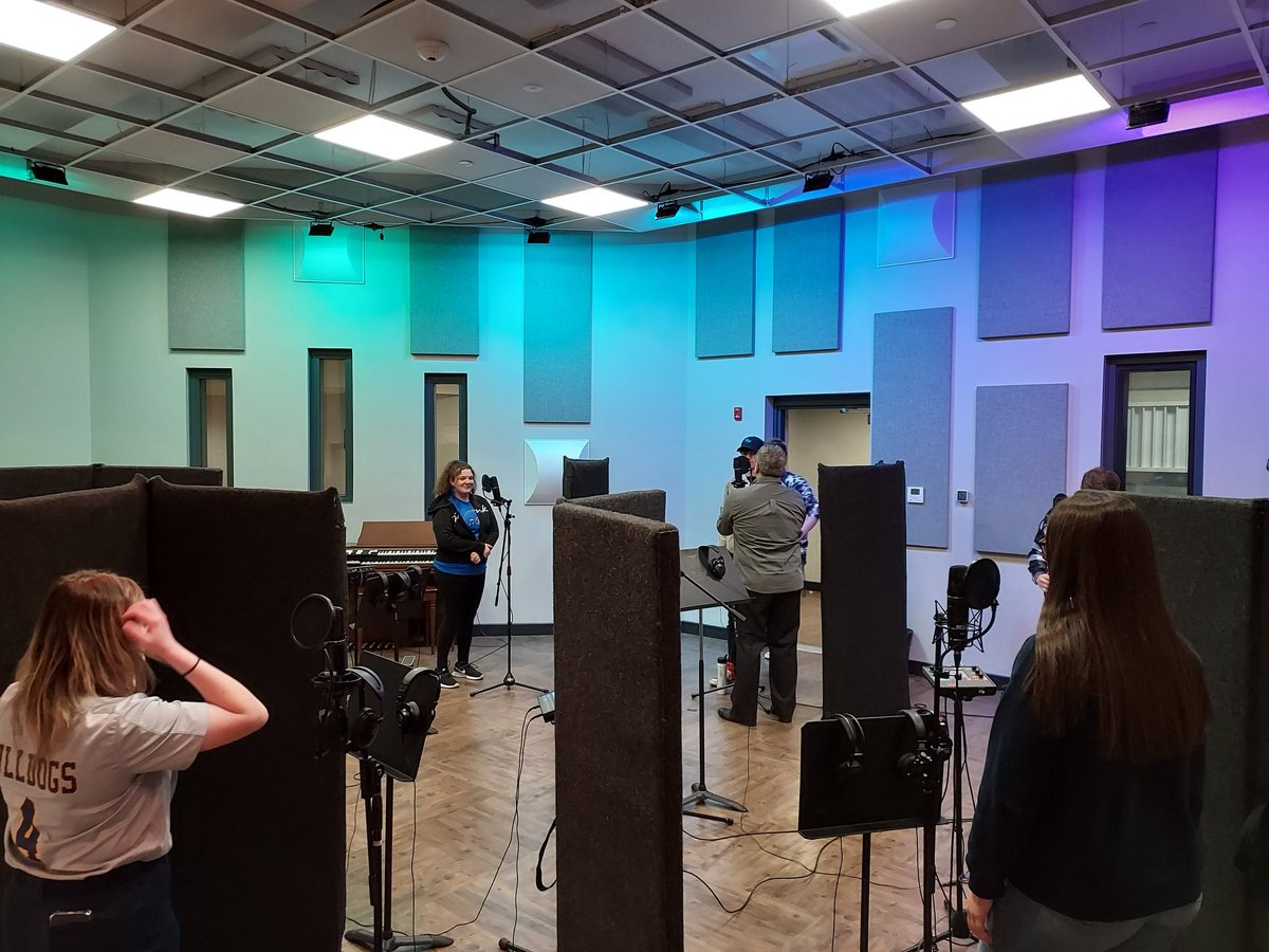 OFHS Choir tweet media