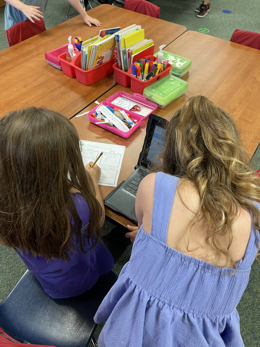 HubbertKelli's tweet photo. Kindergarten research for informational books 📝 using library books &amp; Pebble Go https://t.co/OEzpqLW6tD