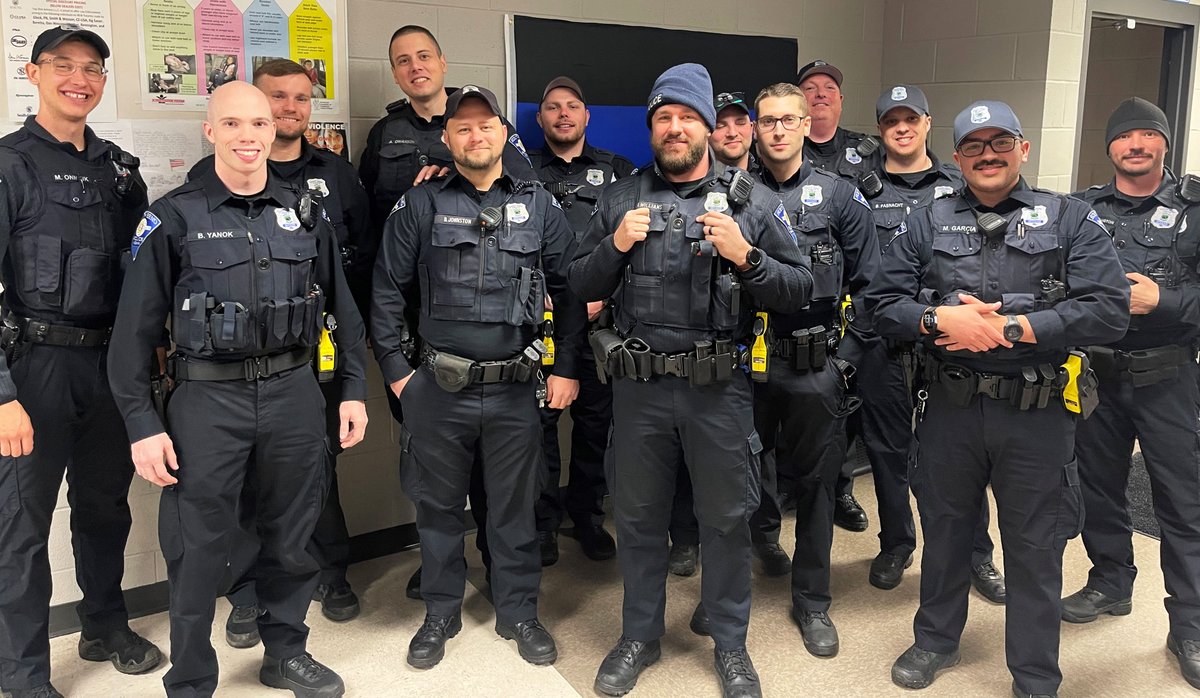 southbendpolice's tweet photo. We wear blue every day, but today it means something more.💙It's Wear Blue Day, marking the start of Child Abuse Prevention Month. @PCASJC 
We're always here to respond to calls of this serious nature, but you can also call the IN Child Abuse and Neglect Hotline at 1-800-800-5556 https://t.co/FEQMJZgdz8
