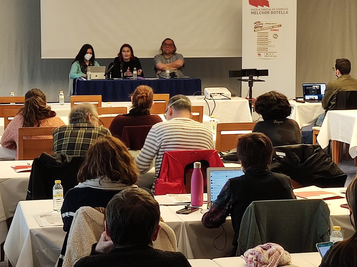STEPV_Iv's tweet photo. Escola Sindical 2022.
Continuem analitzant el context polític i social a l'ensenyament, així com l'afecció i desafecció del professorat als sindicats.

El sindicat #EresTu
Sempre #AlTeuCostat

👉🏼 Reforcem l'educació
👉🏼 Reforcem la participació

@IntersindicalV
@ESFMB https://t.co/LYrGNqJxmz