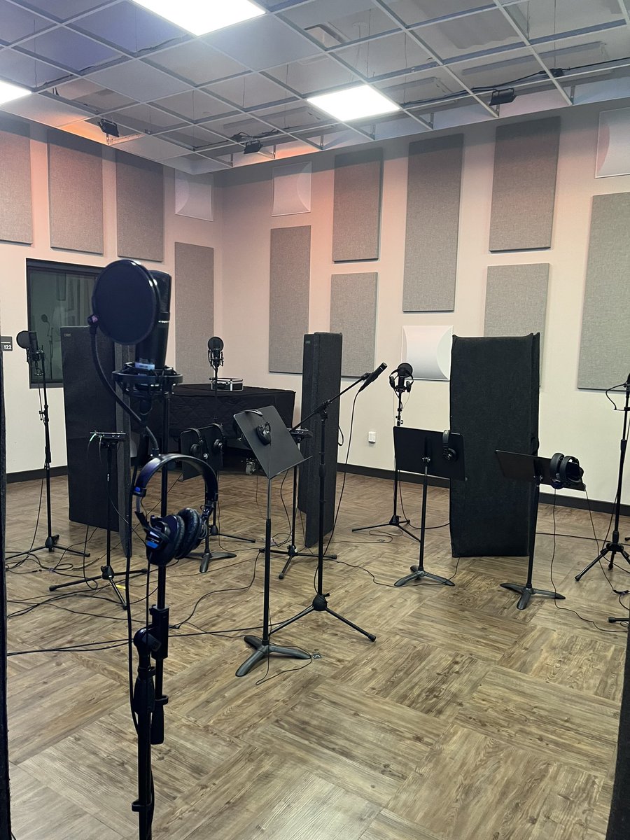 OFHS Golden Expressions tweet media