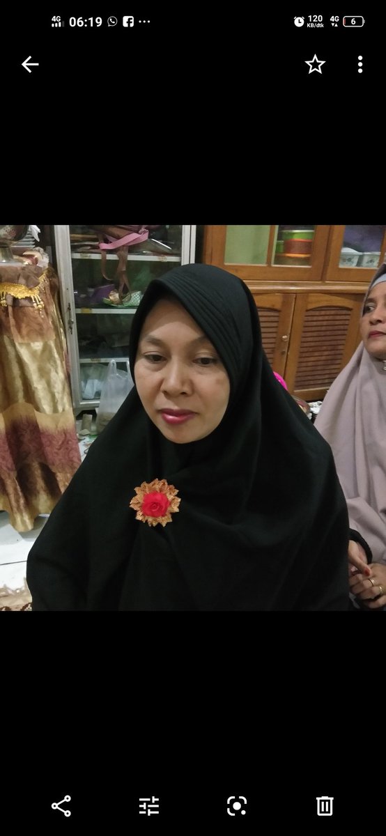 KevinCruyff's tweet photo. Hanya Rindu, Rindu senyum Ibu. 😘
#IBU https://t.co/Ek2dB1x3rI