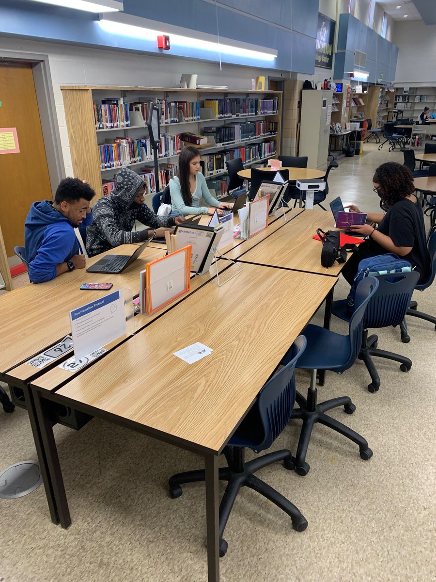 Our peer tutors are making a difference at NCHS, one student at a time. Go Knights! #Avidtutors #peertutors #NCHSRocks