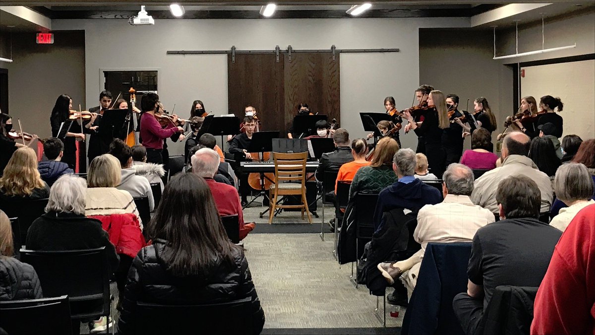 EGVPL's tweet photo. Wow! What a performance! 👏👏👏 Many thanks to @EG_Orchestras for bringing beautiful music to the Library last night, to Ms. Maura Brown for arranging this with us, and to all who came out to enjoy it! https://t.co/zj5ioUu9Xz