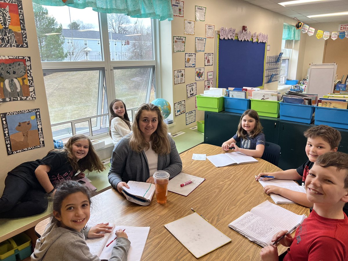 FamousinThird's tweet photo. Circle Notebook’s are hot off the press! Miss. Solt joined in on the fun! https://t.co/F0KZqHj5YW