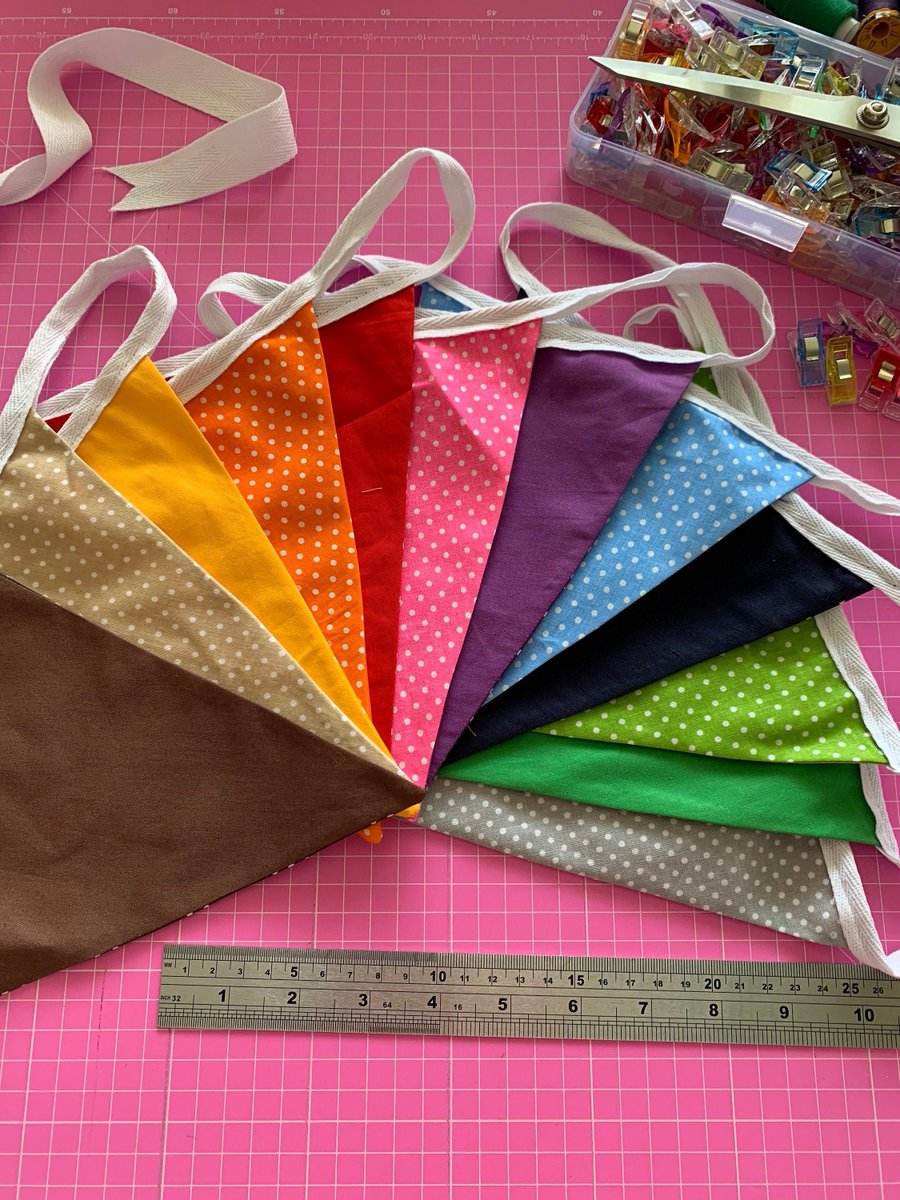 BeautyOlivias's tweet photo. Excited to share the latest addition to my #etsy shop: Polka Dot Home Decor / Garden Bunting - Large Flag 4.2+ Meters https://t.co/KlvGpwxbX9 #rainbow #valentinesday #multicoloured #buntingflags #longgardenbunting #bbqfestivalparty #largepolkadotflag #extralongandlarge https://t.co/ZCnrSlfzyO