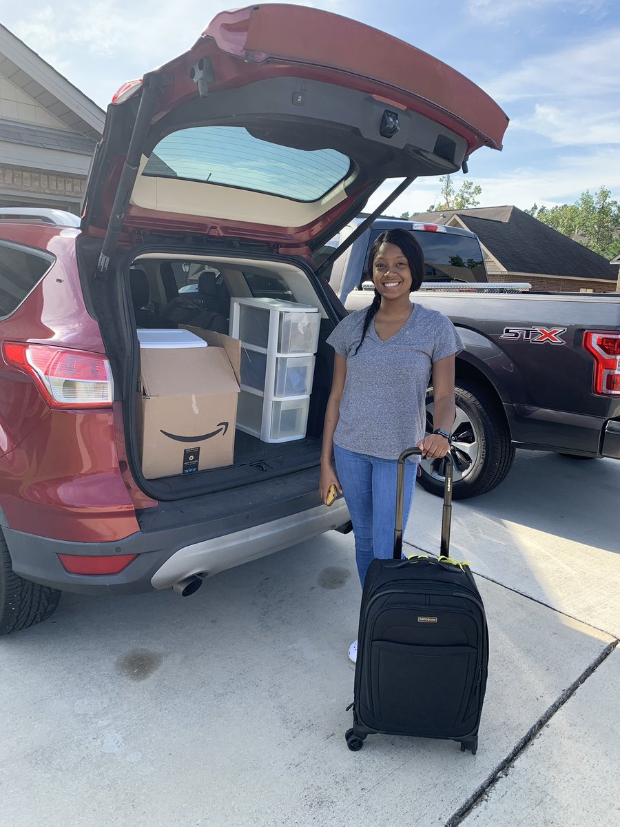 Six months ago, I packed up my car and moved to a new city. Three days later, I started my new career. It’s been such a wild journey but I’m so happy to call Panama City my home ❤️🏝☀️