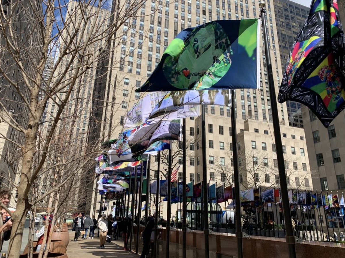 UNEP_NYO's tweet photo. Today, 193 environmental flags were raised at Rockefeller Center. UNEP NYO is proud to collaborate with @rockcenternyc and @ClimateMuseum on this important and creative initiative that celebrates the #environment and demonstrates how we can all take #ClimateAction. #FlagProject https://t.co/62sjjhHWqS