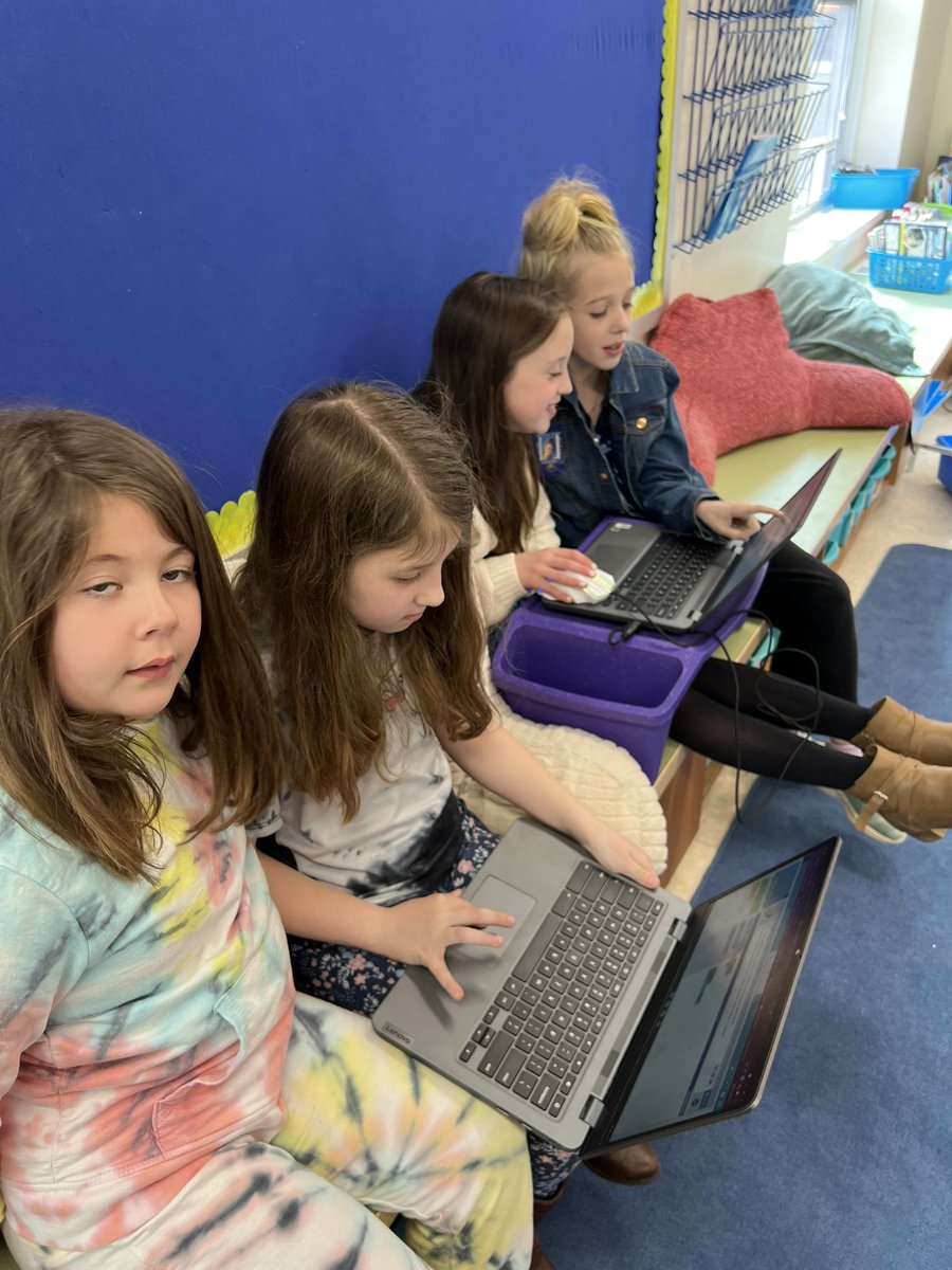 FamousinThird's tweet photo. Coding fun! Ask us what an event is! https://t.co/8NtI6Z92VY