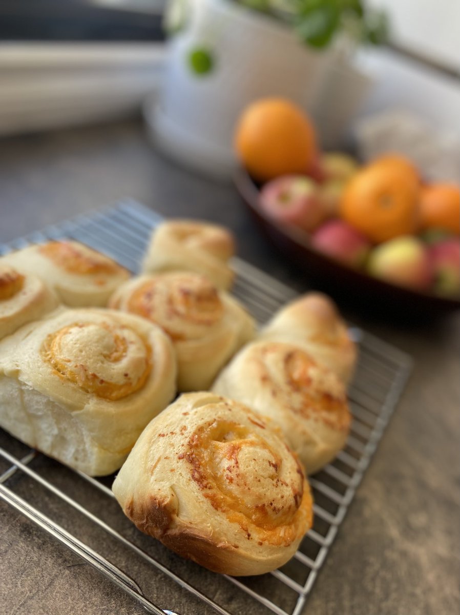 Started early…<a href="/Struggl_bus/">Strugglebus</a> cheese buns…