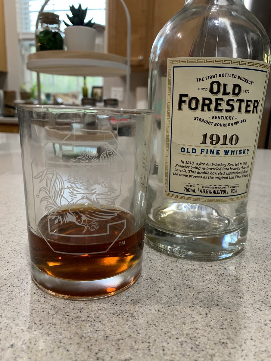CoachLarrySal's tweet photo. @GamecockBourbon for tonightโs Final Four, a #finalpour of a favorite. https://t.co/lSsSOKKI7N