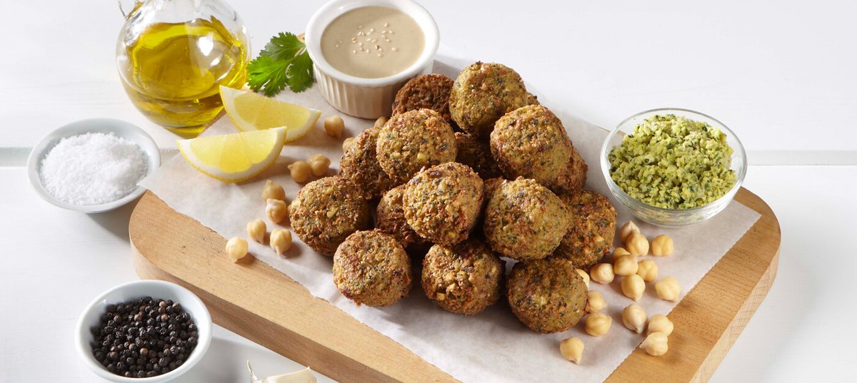 50% of all consumers eat vegetarian or vegan dishes at least once a month. Capitalize on plant-based trends with our variety of Falafel items. From dough to puck and fritters- top on salads, sandwiches, or a dippable snack!  bit.ly/3LxoLyU