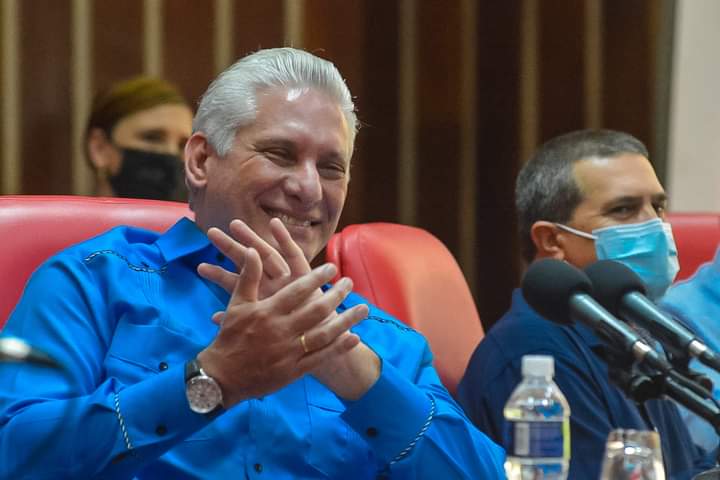 FpSergito's tweet photo. El proceso asambleario de nuestro @PartidoPCC ha sido como soñaba el Che, alegre, pero profundo.
#VamosConTodo 
#VamosPorMás 
#CubaVive 
#Cuba https://t.co/TA1hNHBJCy