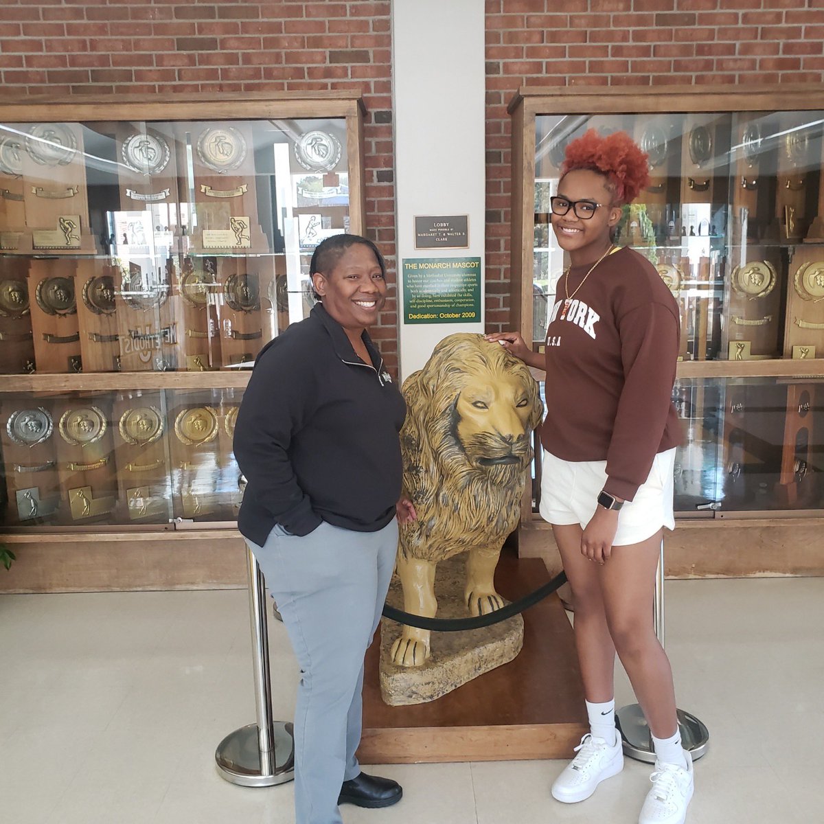 What a exciting weekend for <a href="/being_hari4/">Jehari Jacobs</a> and it started <a href="/MUwomensbball/">MU Women's Bball</a> and boy did they show her a great time….    And I must say she look good in that GREEN….   Stay tuned I will keep you posted all things <a href="/OMGTGE/">Omega Ministry Group</a> #omgstateofmind <a href="/EagleAthletics/">Eagle's Landing Athletics</a>