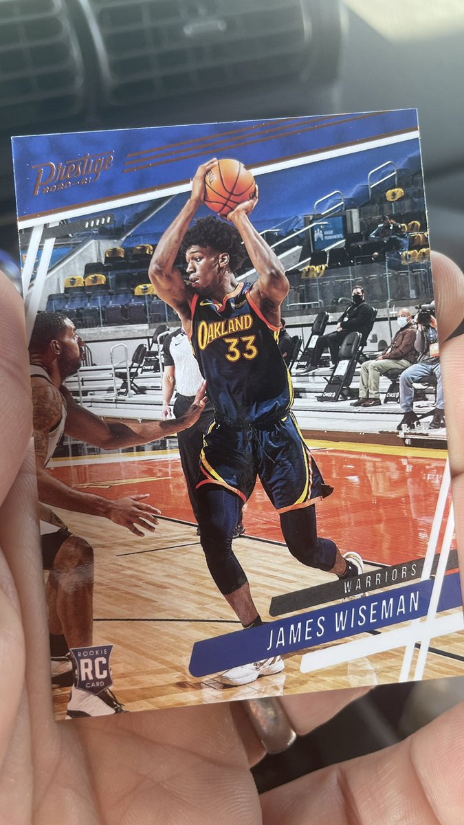 TheJordanMiller's tweet photo. Another decent #carpull session! Three LaMelos and a Wiseman from a pack of @PaniniAmerica Chronicles. Now they go straight to the storage container for a decade. Happy Friday!
@CardPurchaser https://t.co/KwoZPFt6gb