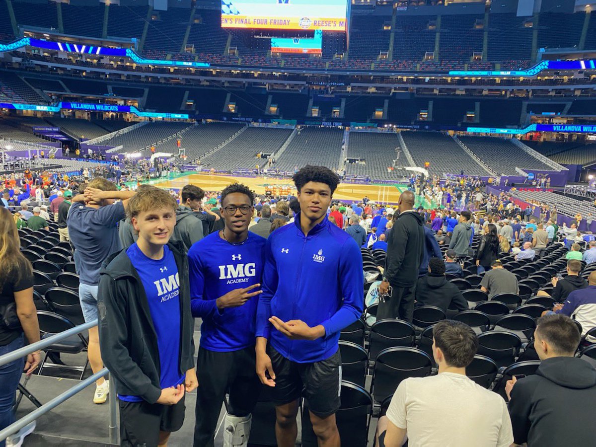coachalexpopp's tweet photo. @IMGABasketball underclassmen in New Orleans today. ⚜️🏀📈 https://t.co/5vrKvFTnhg