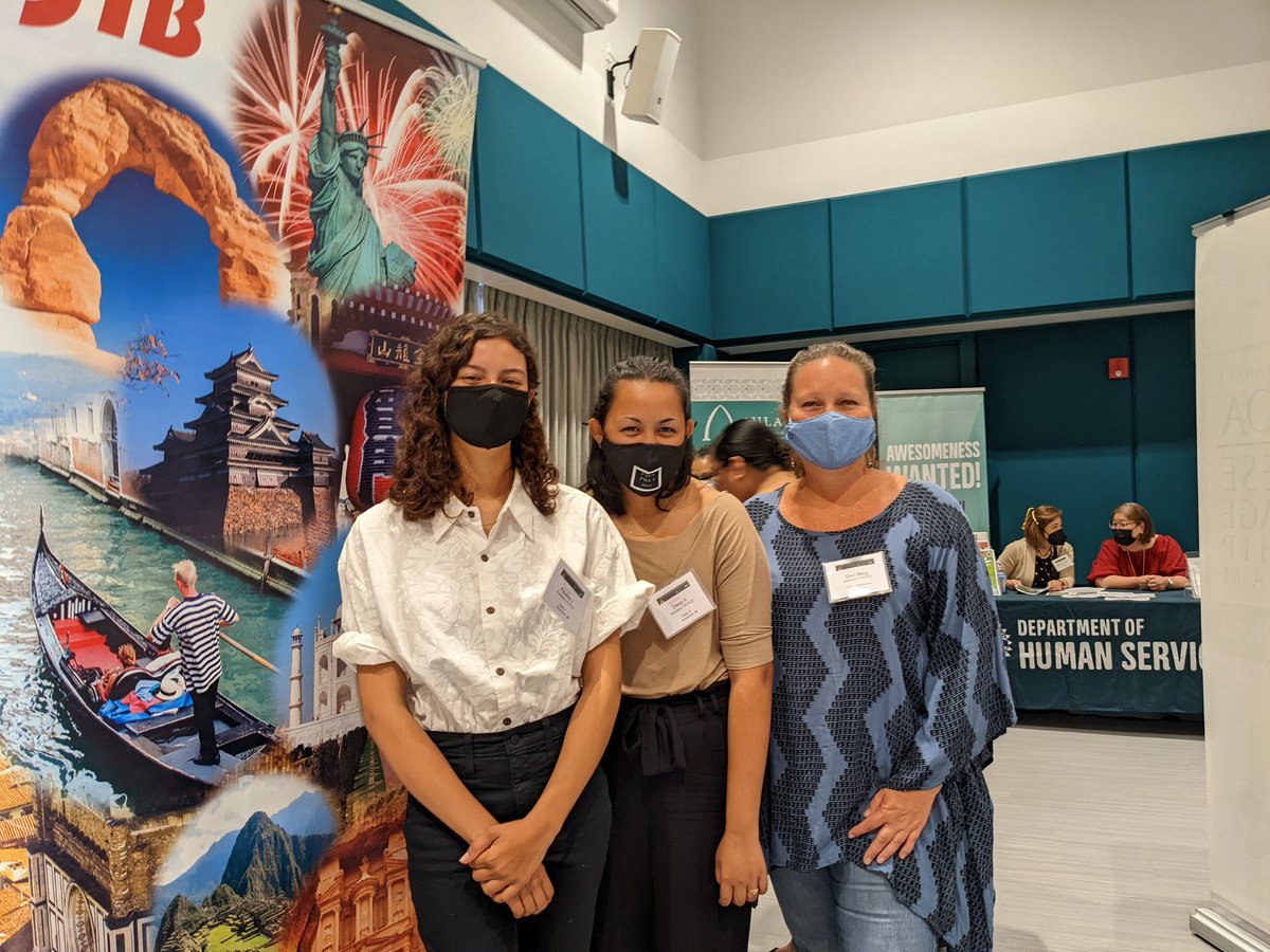 eyylam2's tweet photo. Mahalo to the Hawai'i Language Roadmap Initiative for organizing the Multilingual Career Development Day for our Seal of Biliteracy candidates! @HIDOE808 @HIDOEOCID https://t.co/h7H8pg8bc6