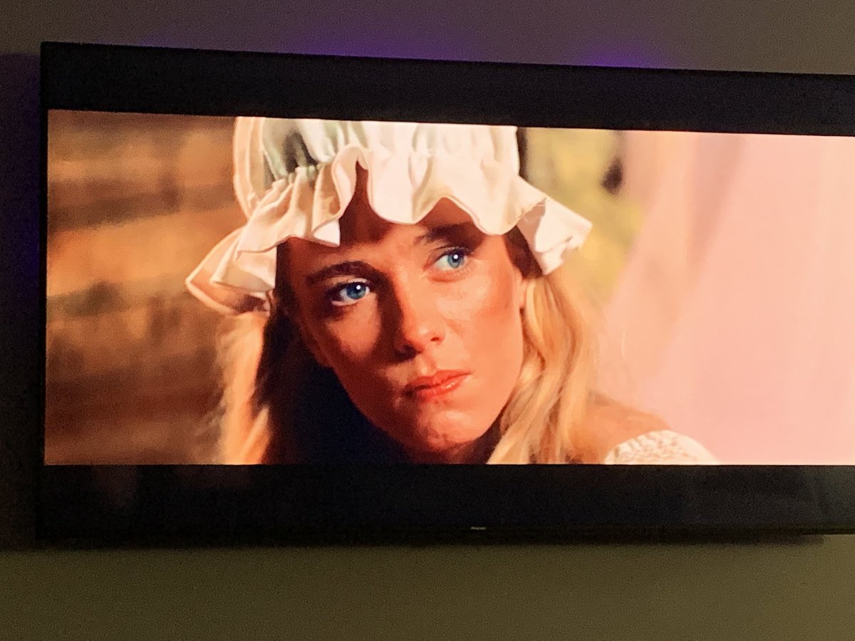 FilmNerd5's tweet photo. Currently watching CINDERELLA. 1977. @fullmoonhorror @RealCharlesBand #Cinderella #CherylSmith https://t.co/z4bB7TDKyY