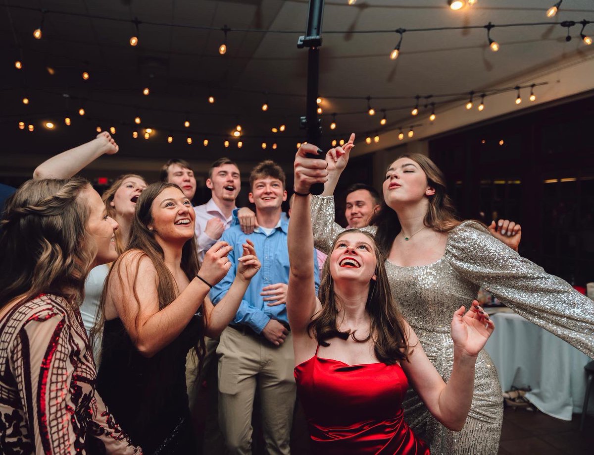 ucumberlandssga's tweet photo. Roll the dice 🎲

Casino Night was a night to remember! We were able to donate $2,000 to help pay for scratch off tickets, prizes, and other supplies. Thank you @sirdanielhunt for capturing these fun moments! https://t.co/E57Fv3wVaY