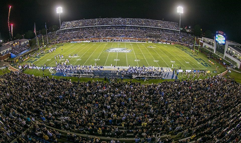 #AGTG After a great conversion with <a href="/CoachWillHarris/">Will Harris</a> &amp; <a href="/CoachNEUP/">Andrew Neupert</a> I’m blessed to receive my 3rd Division 1 offer from Georgia Southern University! #HailSouthern #EagleNation   <a href="/CoachJesse18/">Jesse Chinchar</a>     @CoachMeyerCAI <a href="/BobCefail/">robert cefail</a> <a href="/CoachFeldman81/">David Feldman</a> @alex_ogbon
