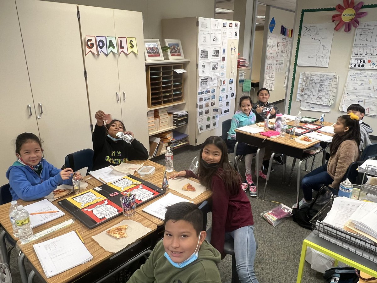 Ms. Long 📚 tweet media
