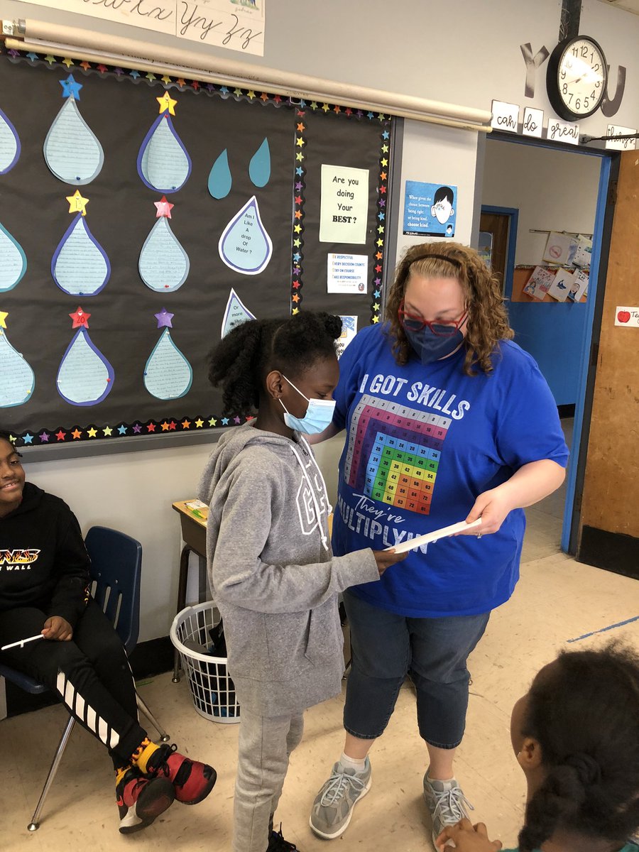 Mrs. Riveiro tweet media