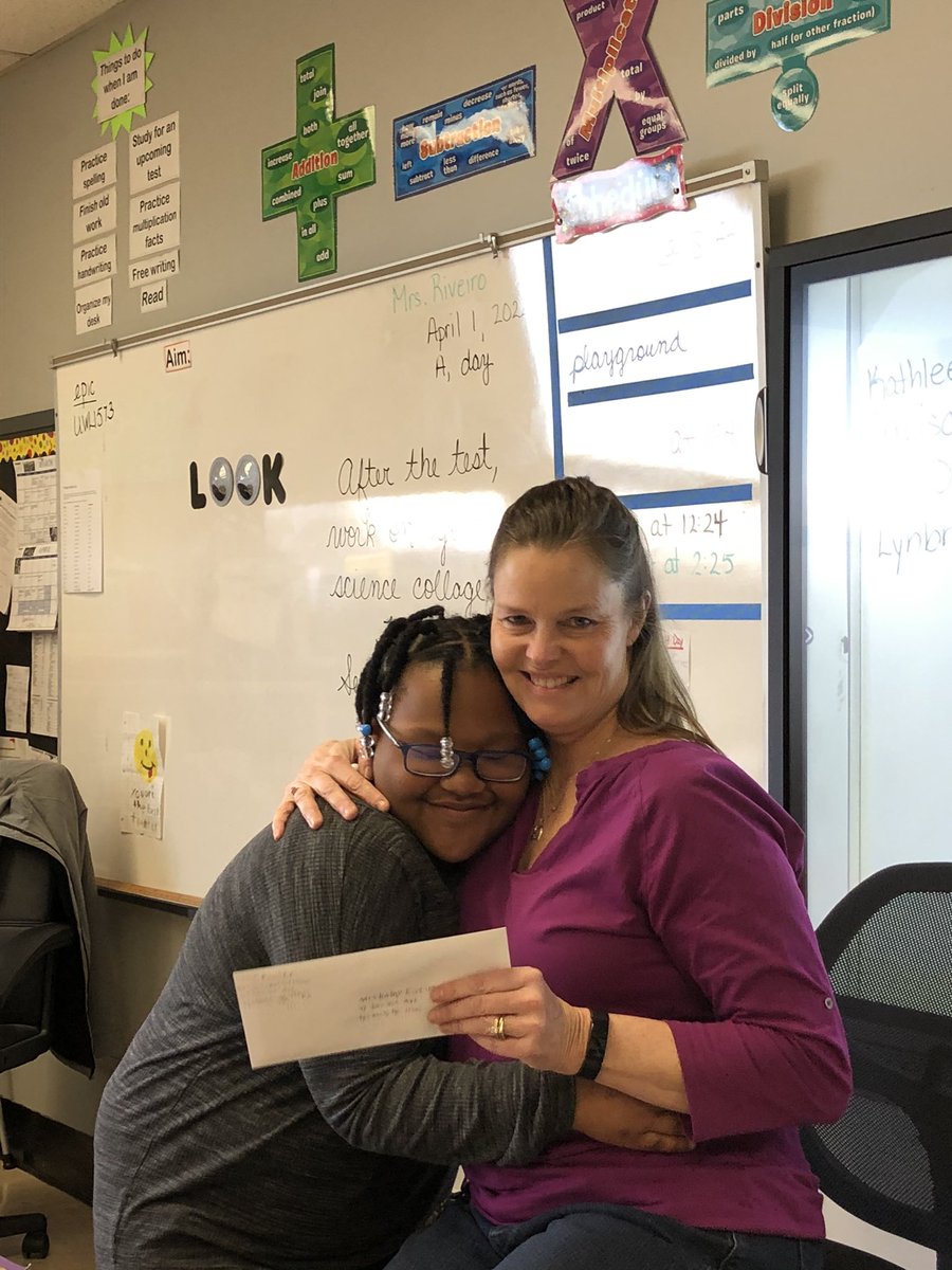 Mrs. Riveiro tweet media