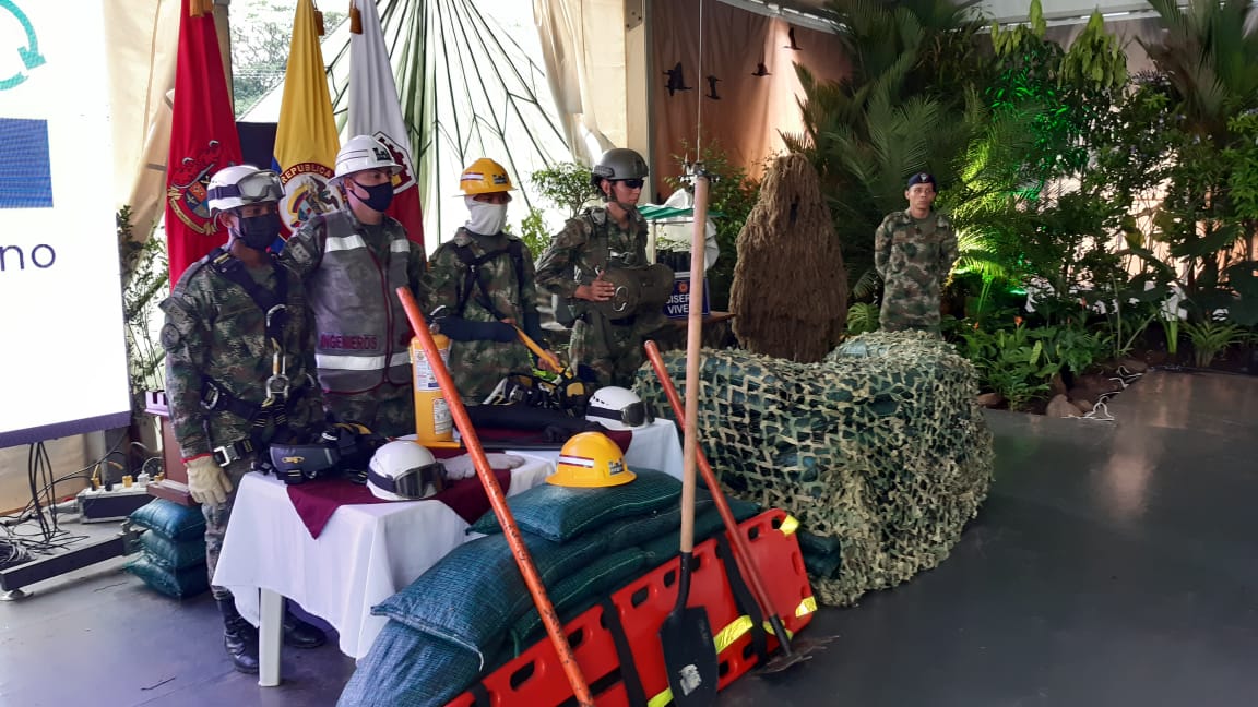 COL_EJERCITO's tweet photo. Hicimos presencia en la versión 41 de la feria #ExpoMalocas2022, en el pabellón verde, visibilizando las capacidades de la Fuerza y promoviendo la protección de nuestra biodiversidad, enmarcados en la Operación Artemisa #CustodiosDelMedioAmbiente 
@Ejercito_Div4 https://t.co/rya1qrvC8q