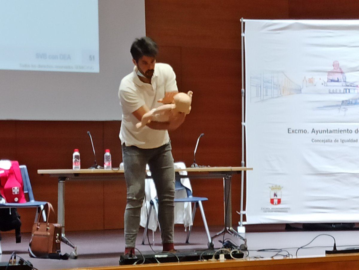 EducacionDH's tweet photo. El pasado 📅 30 de marzo tuvo lugar una Jornada Formativa de RCP y Primeros Auxilios ❤. Fue una formación muy didáctica y enriquecedora.

🟢 Abierto el plazo de inscripción para la segunda Jornada.

ℹ Más información: https://t.co/ew52qWdFdd https://t.co/C1r3oHfI2a
