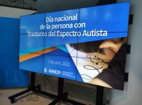 klausmill_uy's tweet photo. Abril se viste de azul. Consideramos muy importante que la ANV se sume. Estamos trabajando en conjunto con @ANEP_Uruguay para que el #CERTEA sea realidad. @IreneMoreiraUy @DrDanielSalinas @pdasilve https://t.co/TOZ7mp4zLE