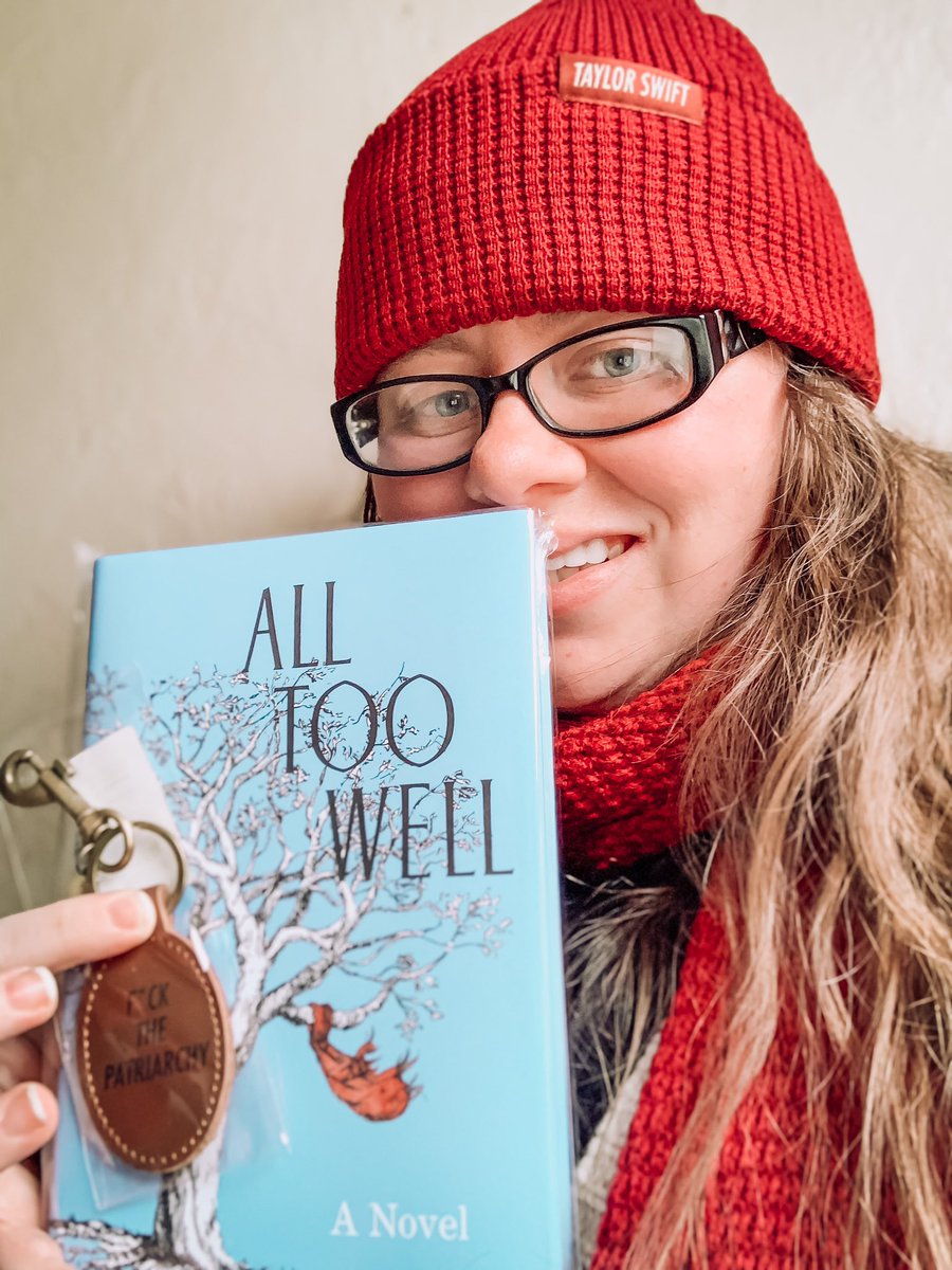 heartplusbeat's tweet photo. I remember it All Too Well @taylornation13 @taylorswift13 #RedTaylorsVersion #AllTooWellTaylorsVersion 🧣♥️ https://t.co/vVUGo3z2BA
