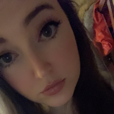 Chelsey_Chii's tweet photo. #NewProfilePic https://t.co/9LOZwPrAwb