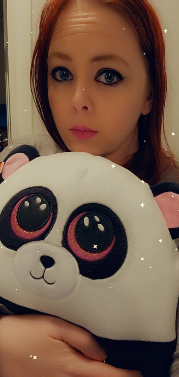 SassyPanda0250's tweet image. Panda has a panda! #ilovepandas #latebirthdaypresent #squishmallows