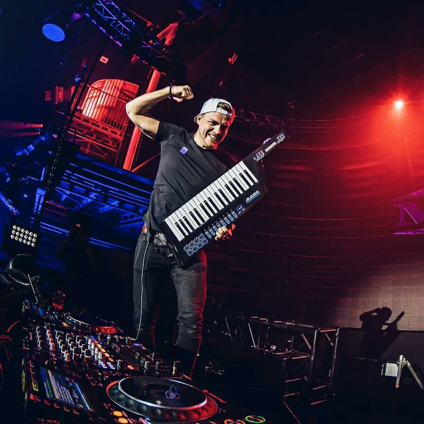 Never Surrender tweet media