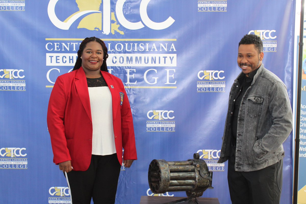 DrDamianGlover's tweet photo. And that’s a wrap for @laskillsusa! Special thanks to @Haleybelle1 for serving as our closing keynote, @jimmysawtelle for everything, the @goCLTCC team for their hospitality this week, and the amazing students that represent the 12 colleges of @golctcs. #skillsusa2022 https://t.co/242Gdh8H7e